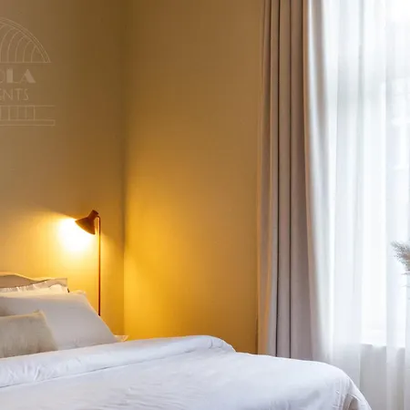 Le Jardin - Classy, Elegant Apartments In The City Center Краків Екстер'єр фото