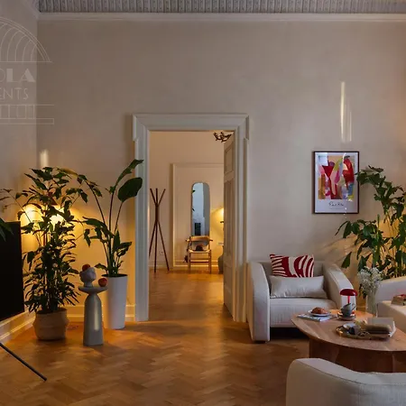 Le Jardin - Classy, Elegant Apartments In The City Center Краків Екстер'єр фото