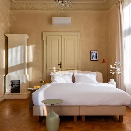 Le Jardin - Classy, Elegant Apartments In The City Center Краків Екстер'єр фото